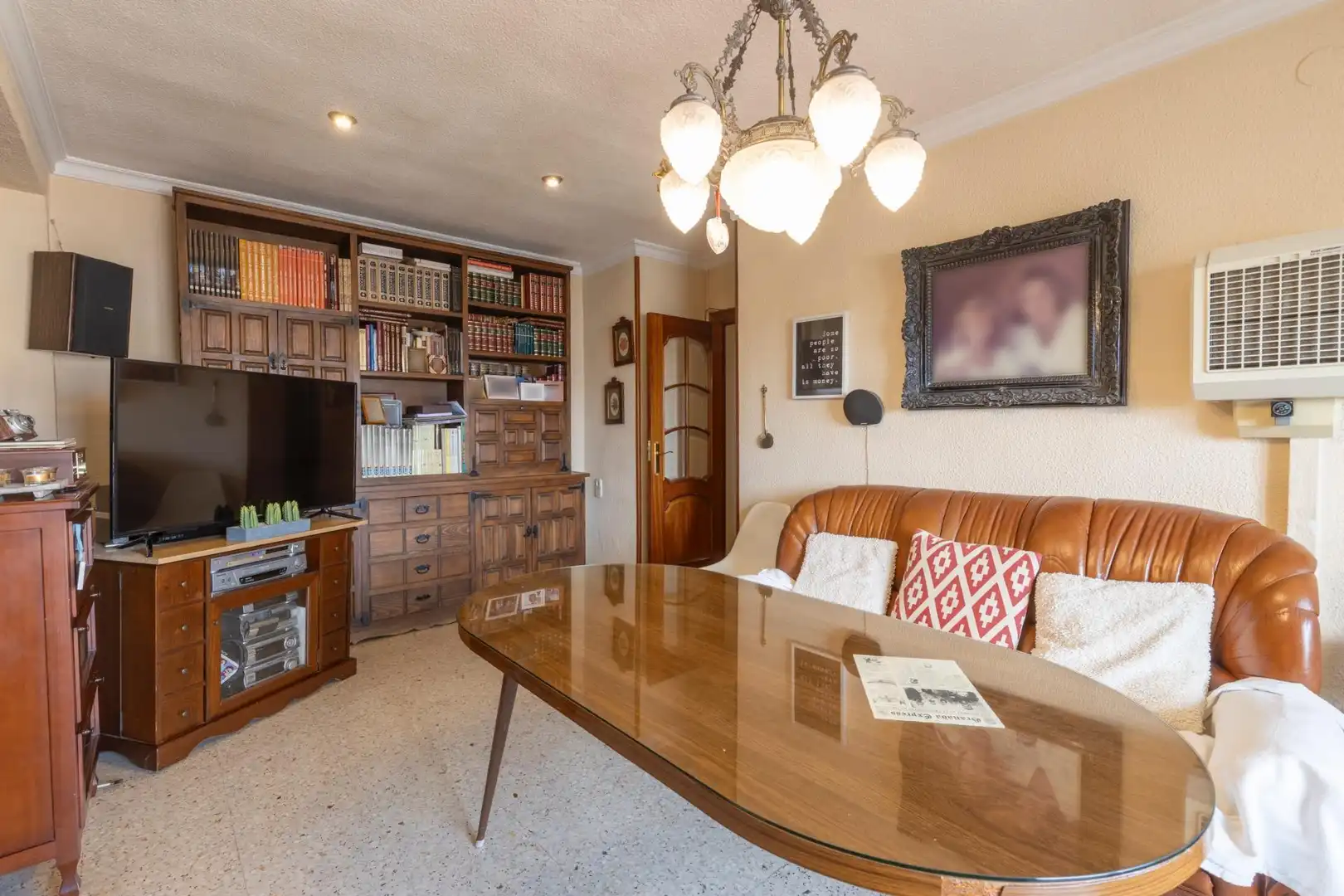 Sala de estar de Piso en venta en Granada con Aire acondicionado, Calefacción y Balcón