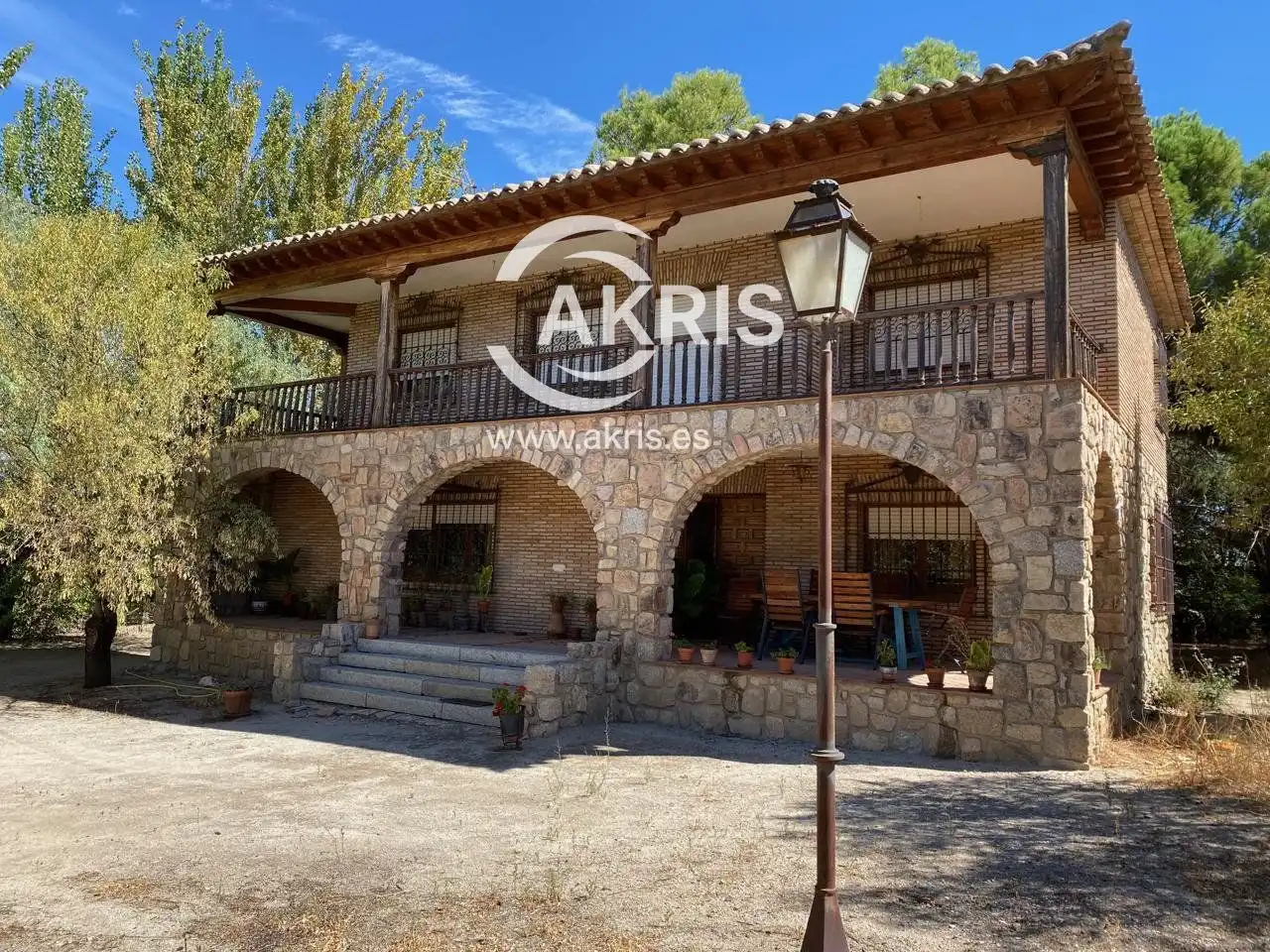 Vista exterior de Casa o chalet en venta en Mazarambroz con Terraza