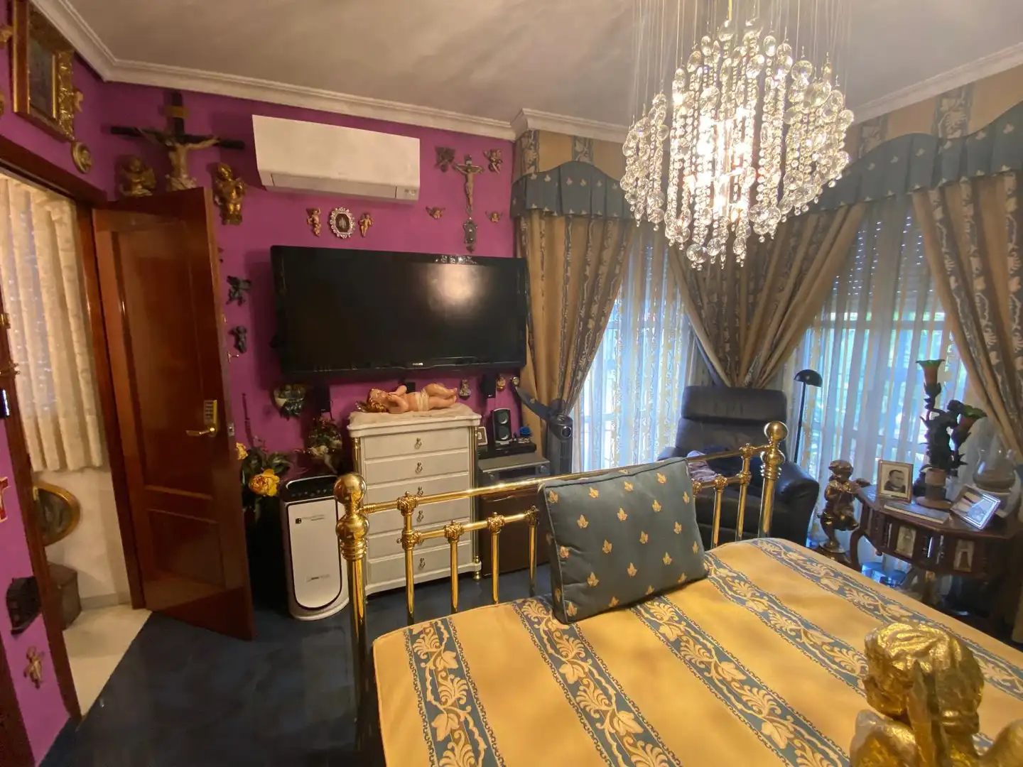 Dormitori de Casa o xalet en venda en Dos Hermanas amb Aire condicionat, Jardí privat i Terrassa