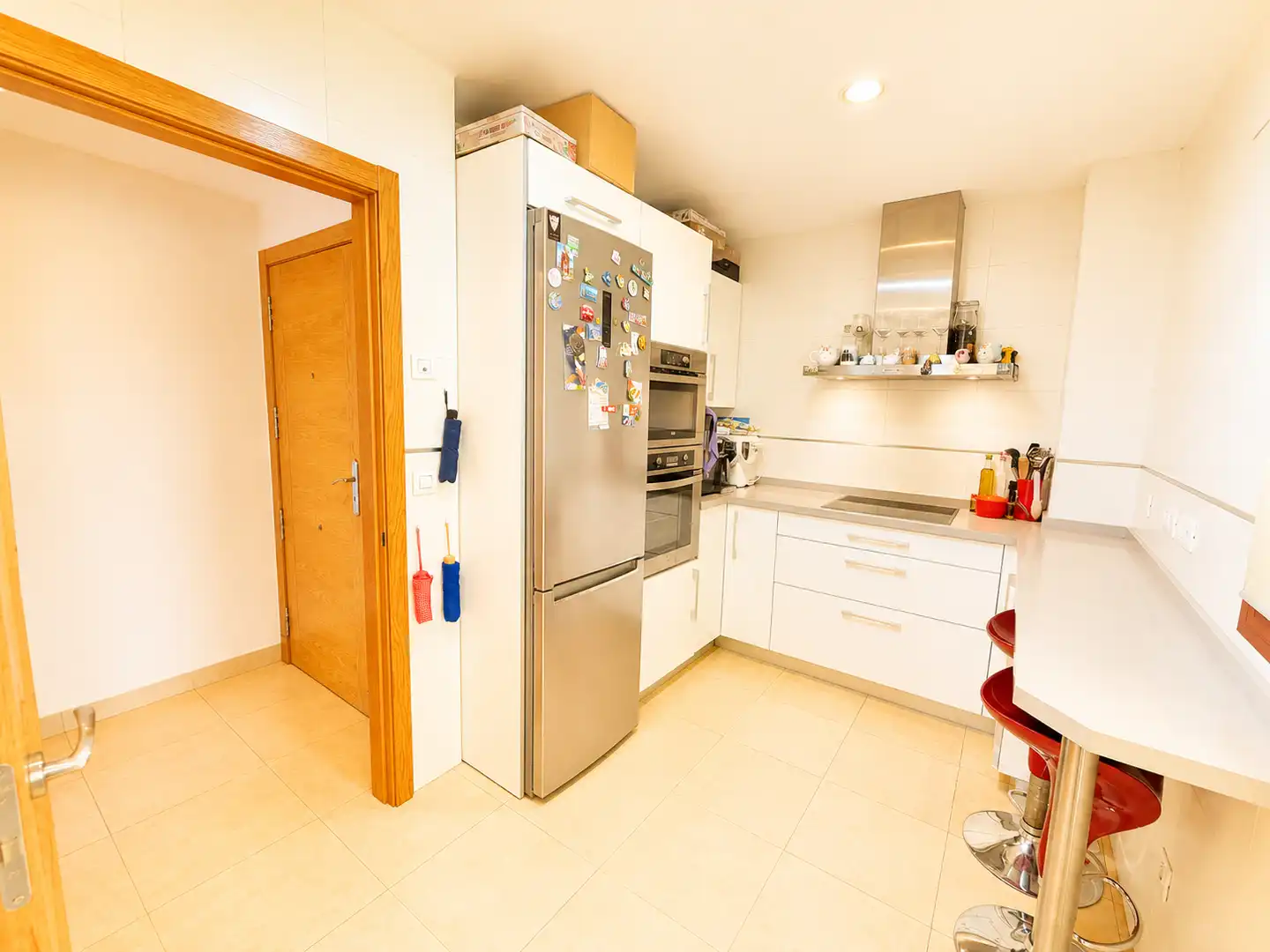 Kitchen of Flat for sale in Sevilla  with Air Conditioner and Community pool