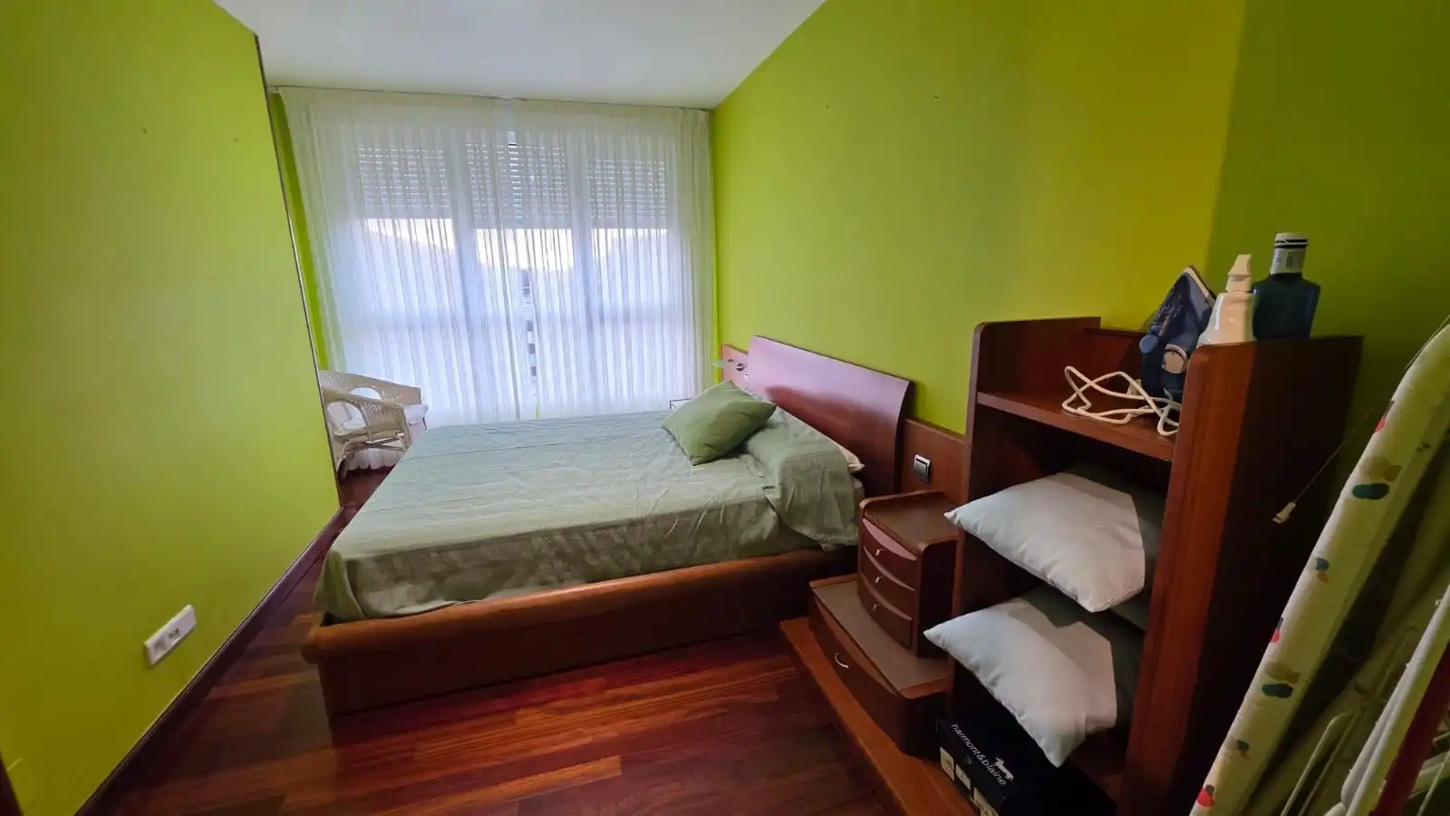 Habitación de Piso en venta en Castro-Urdiales con Calefacción, Terraza y Trastero