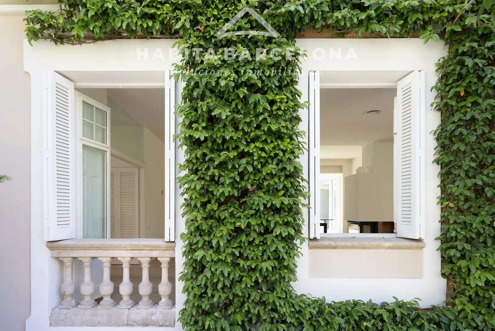 Vista exterior de Casa o xalet de lloguer en Barcelona amb Aire condicionat, Calefacció i Jardí privat