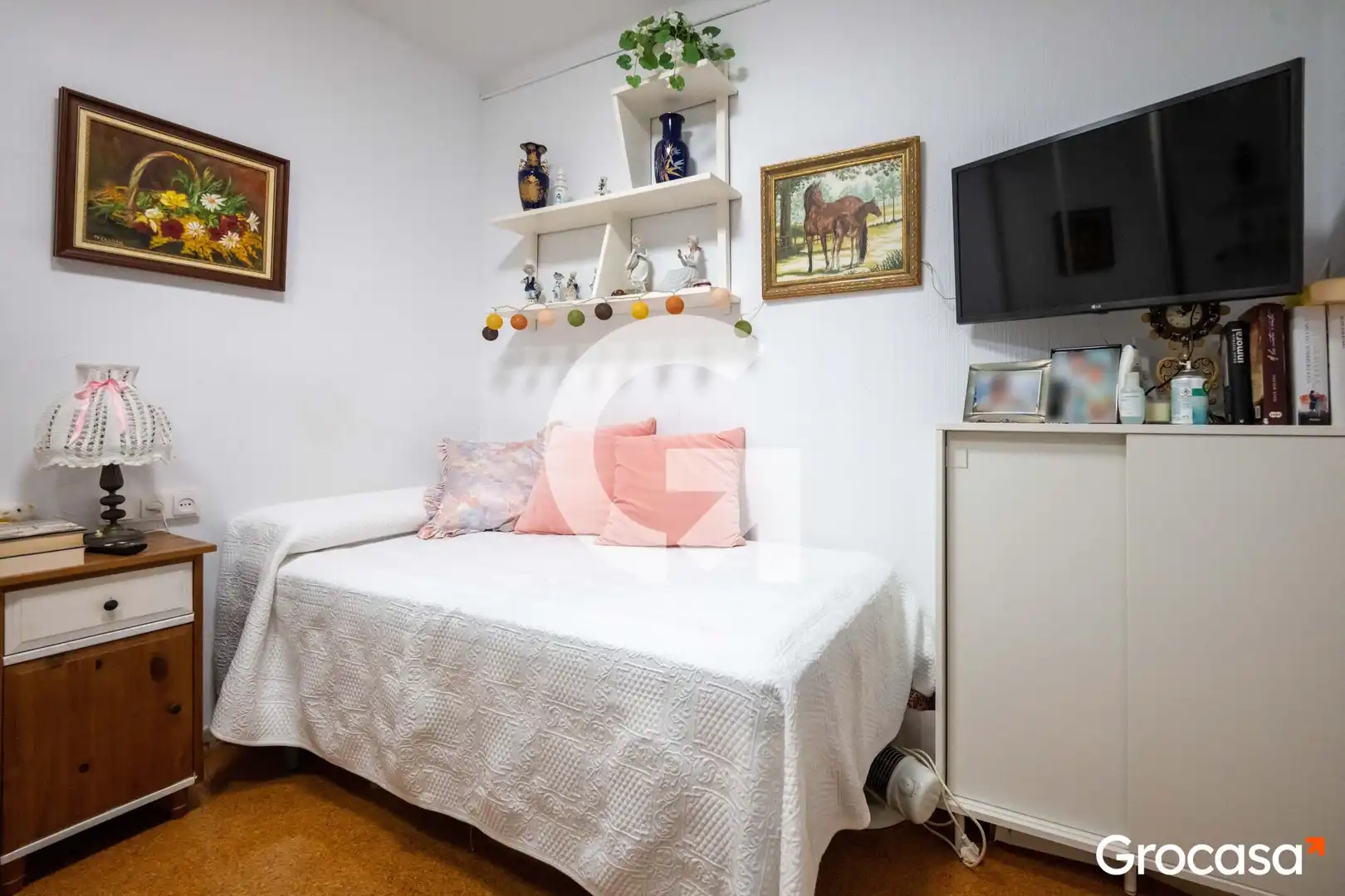 Bedroom of Flat for sale in Mataró  with Air Conditioner, Oven and Washing machine