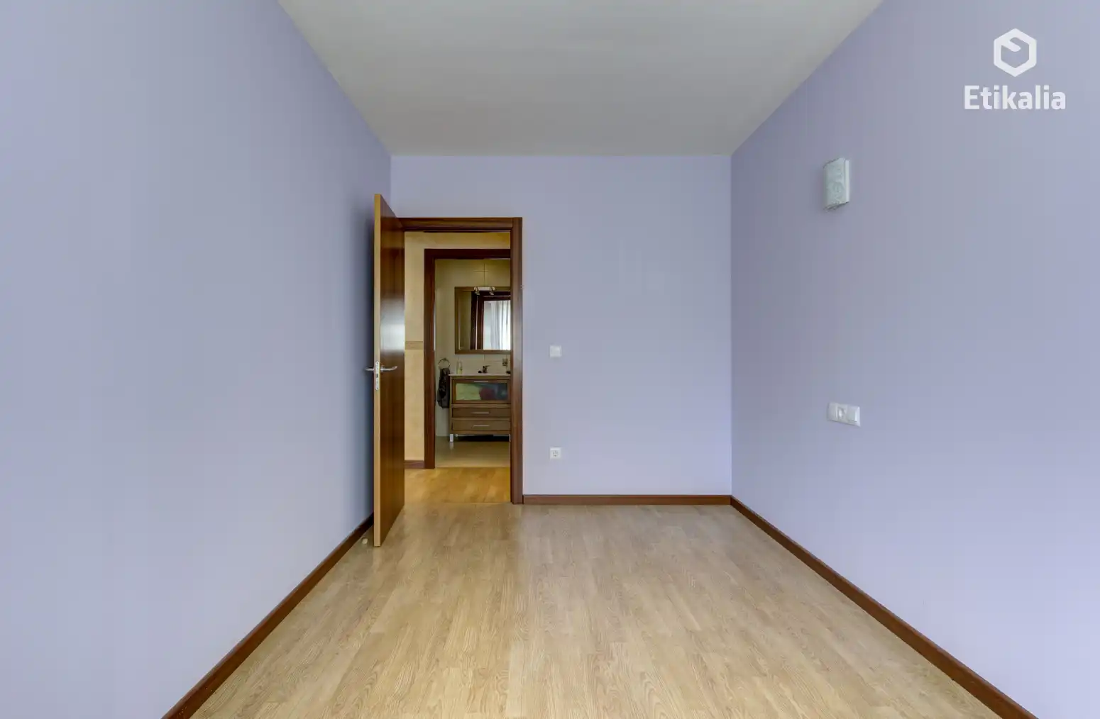Habitación de Piso en venta en Vitoria - Gasteiz con Calefacción y Trastero