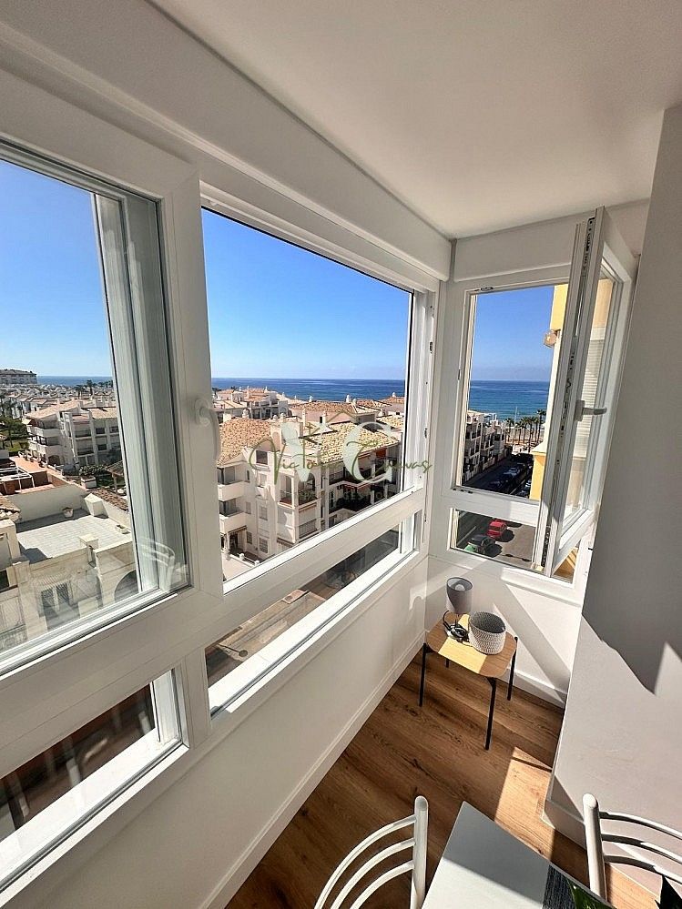 Außenansicht von Wohnung miete in Torrox mit Klimaanlage, Heizung und Privatgarten