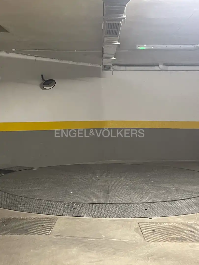 Parkplatz von Wohnung zur Miete in Madrid mit Klimaanlage, Heizung und Schwimmbad