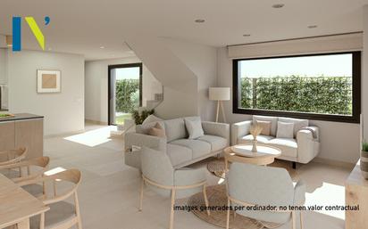 Sala d'estar de Casa o xalet en venda en Aiguaviva amb Aire condicionat i Terrassa