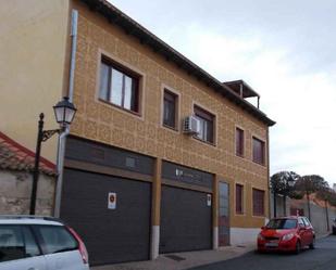 Exterior view of Garage for sale in Valverde del Majano