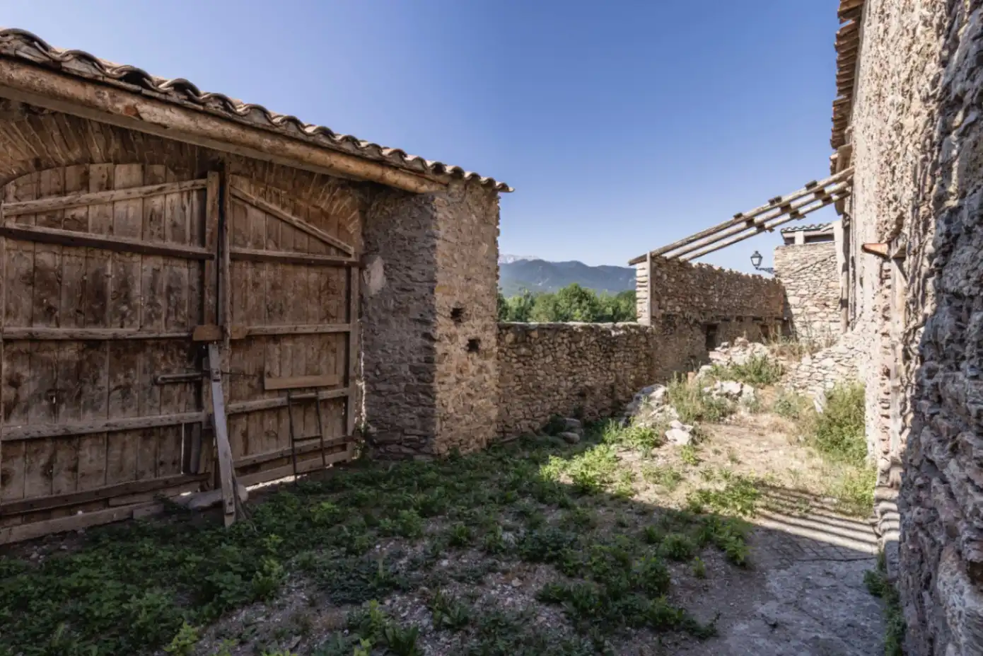 Vista exterior de Finca rústica en venda en Prats i Sansor amb Calefacció