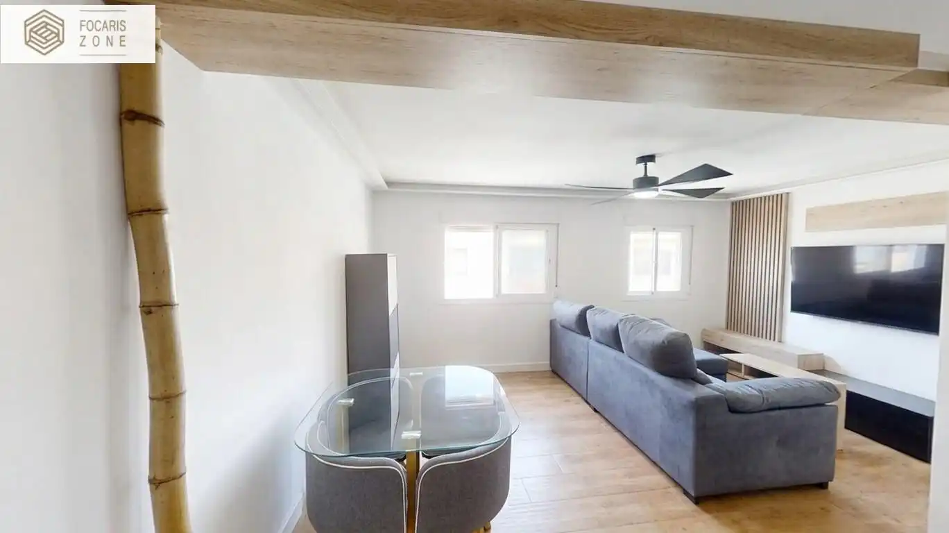 Sala de estar de Piso en venta en Torremolinos con Amueblado
