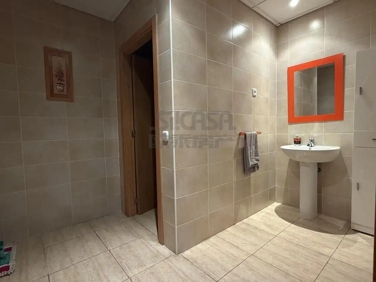 Badezimmer von Fabrikhallen zur Miete in Illescas
