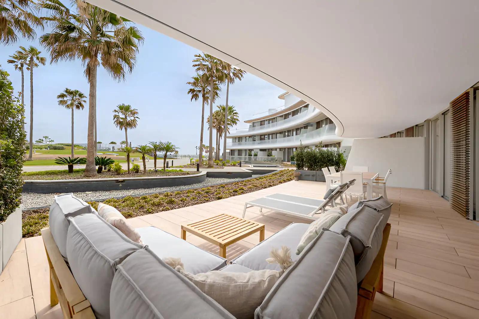 Habitatge amb piscina en venda a Estepona Pueblo