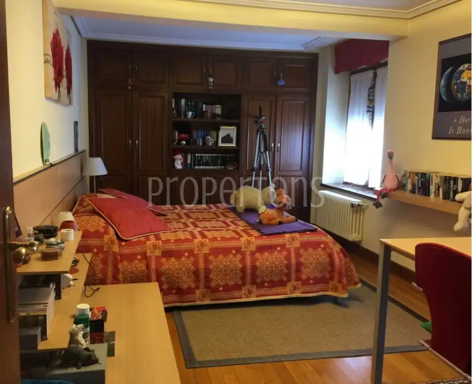 Dormitori de Casa adosada en venda en Vitoria - Gasteiz