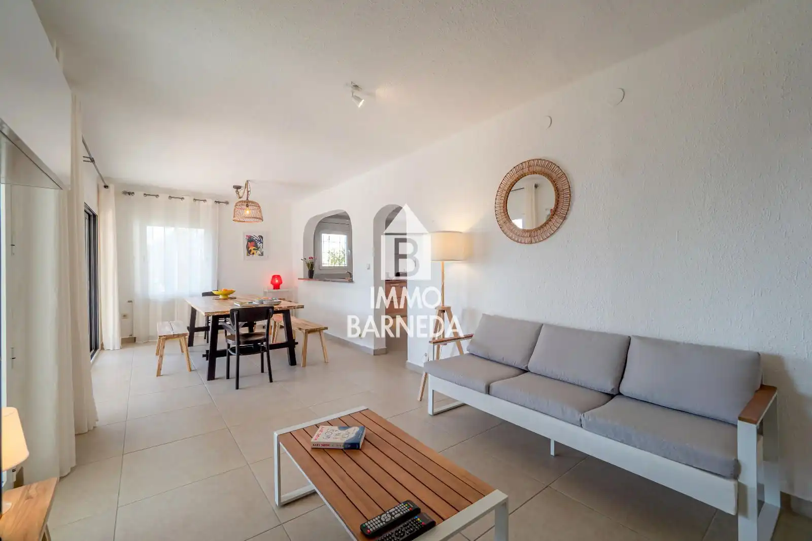 Sala d'estar de Casa o xalet en venda en Roses amb Aire condicionat, Calefacció i Jardí privat