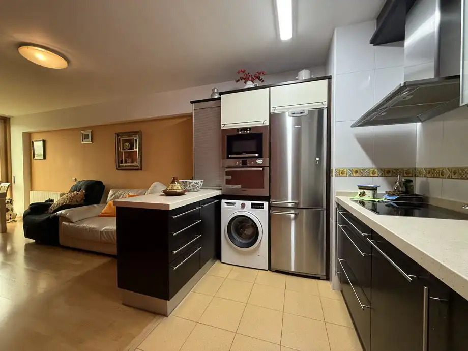 Cocina de Piso en venta en Vitoria - Gasteiz con Calefacción, Trastero y Amueblado