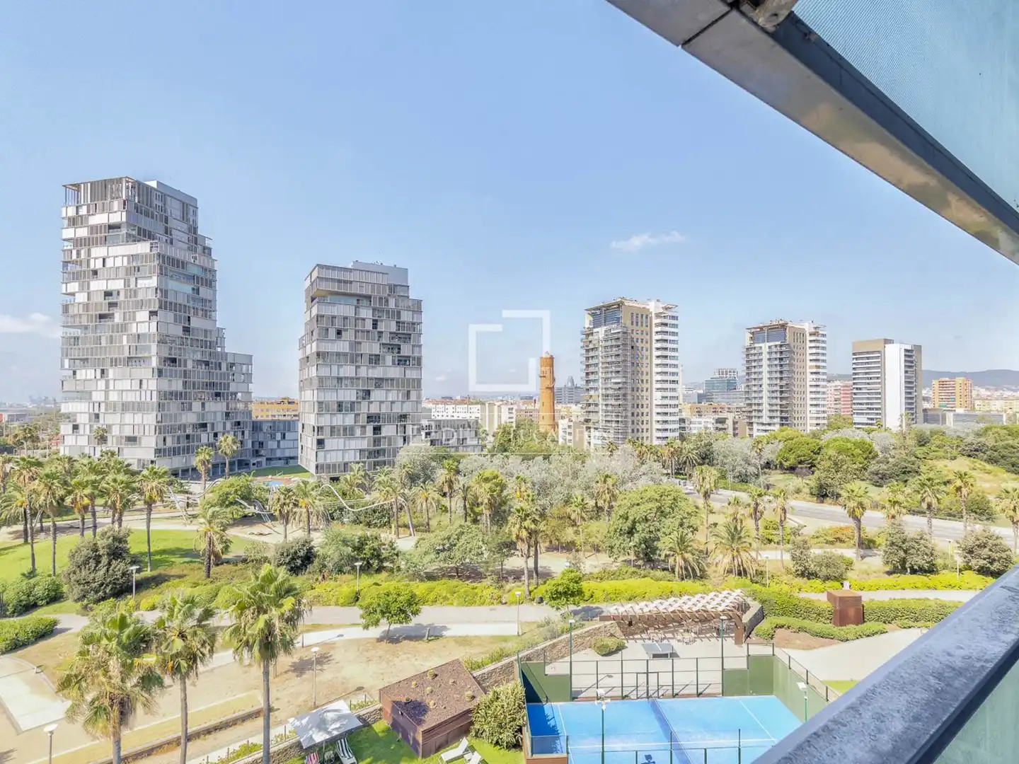Vista exterior de Piso en venta en Barcelona con Aire acondicionado, Calefacción y Jardín privado