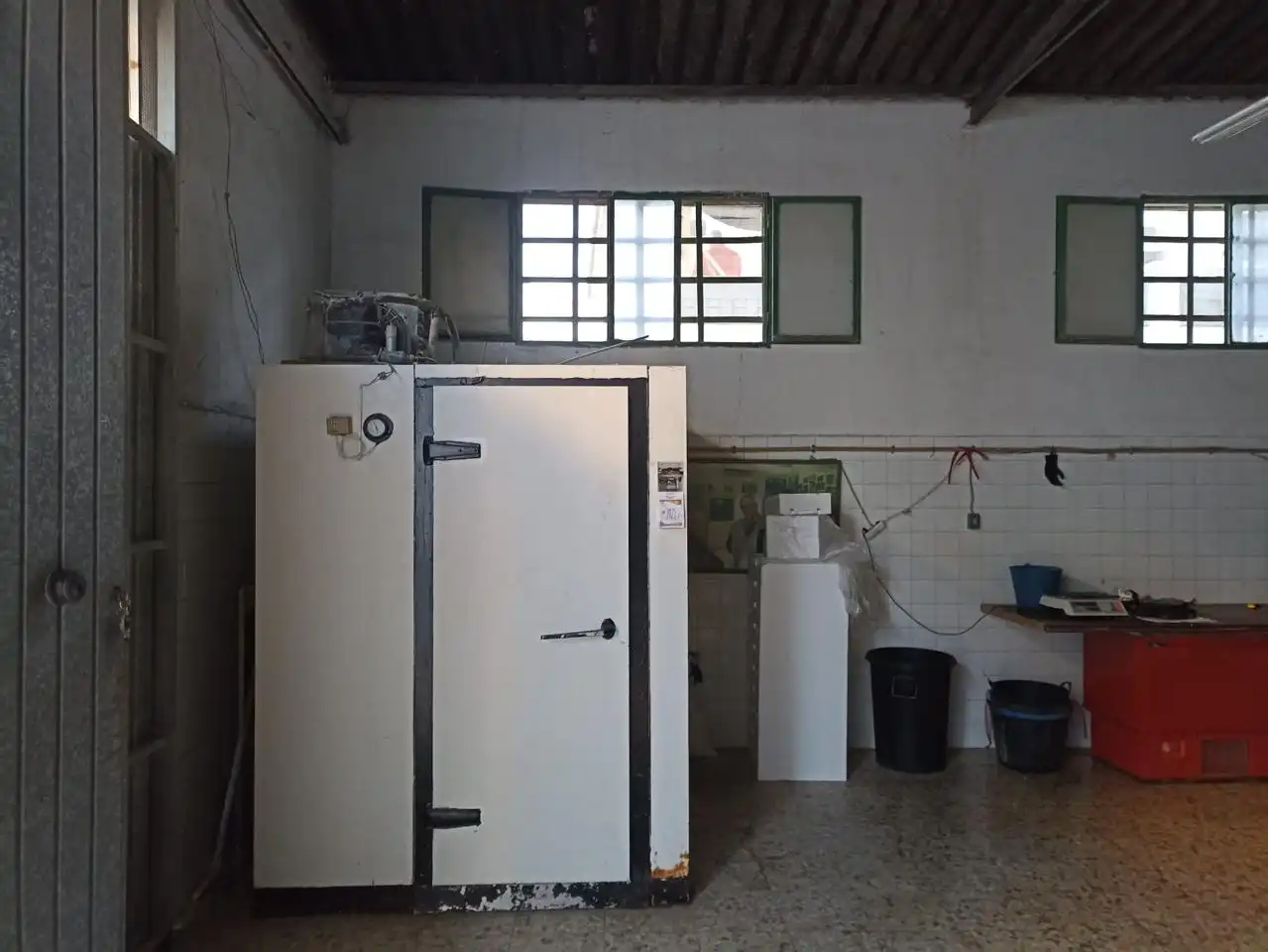 Industrial buildings for sale in Bonanza - Avda de Huelva - Barrio Andalucia