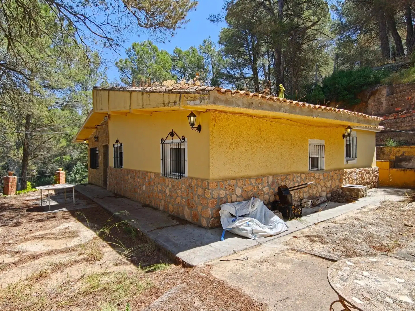 Vista exterior de Casa o xalet en venda en Buñol amb Terrassa, Traster i Moblat