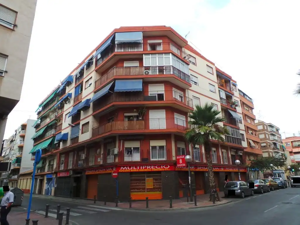 Piso en venta en C/ Montero Ríos, Carolinas Altas