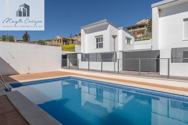 Casa-chalet en Venta en Camino MALAHA en Urbanizaciones