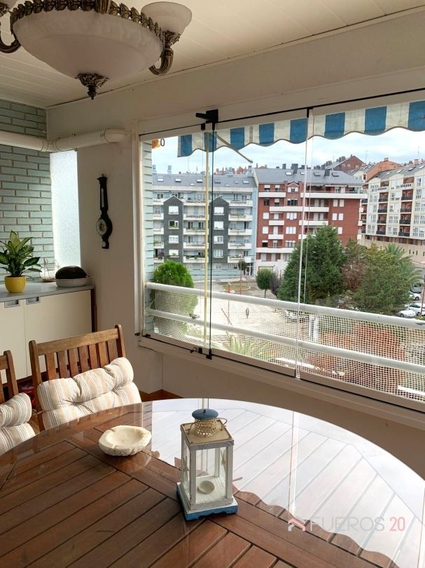 Exterior view of Duplex for sale in Castro-Urdiales  with Heating, Terrace and Storage room
