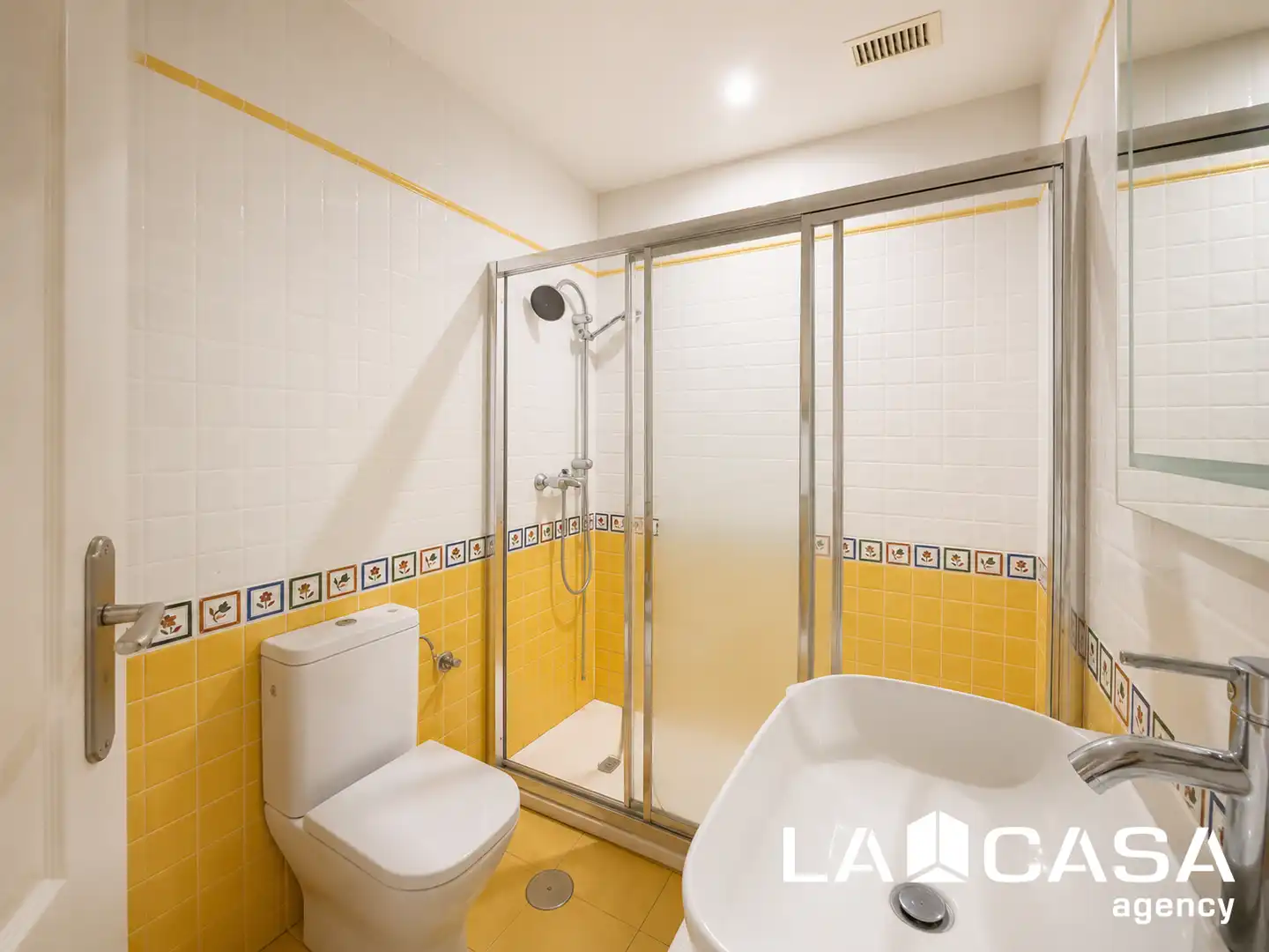 Bany de Casa adosada en venda en Dos Hermanas amb Terrassa