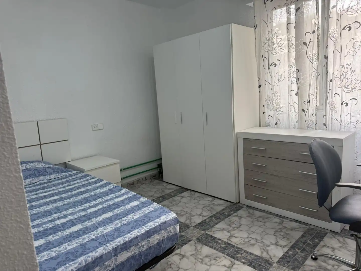Flat with terrace for sale in Calle Calle Tirso de Molina, imagen 12