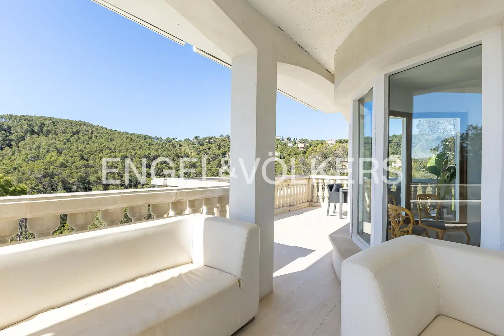 Terrassa de Casa o xalet en venda en Sant Pere de Ribes amb Aire condicionat, Calefacció i Jardí privat