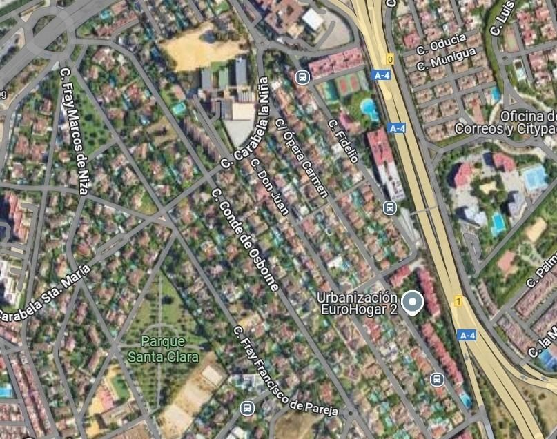 Exterior view of Single-family semi-detached for sale in  Sevilla Capital  with Private garden, Terrace and Community pool