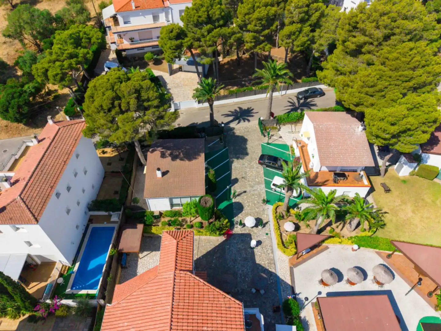 Vista exterior de Edifici en venda en Llançà