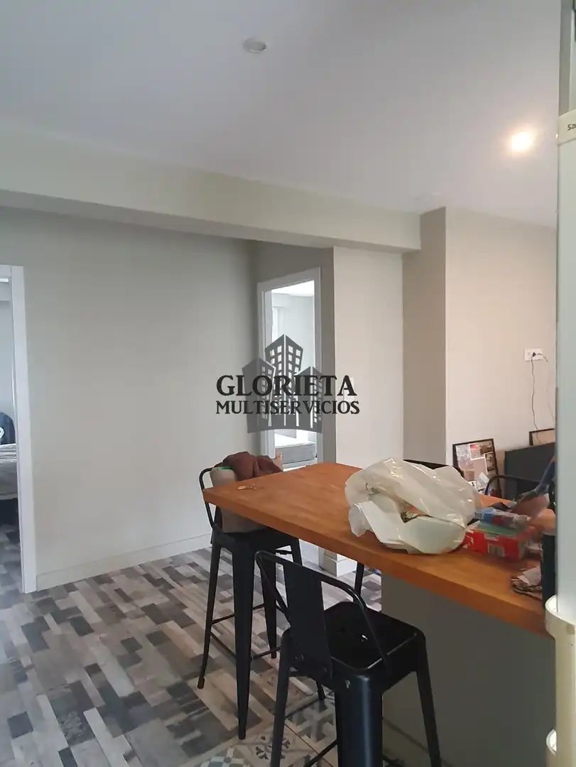 Comedor de Piso en venta en Vigo  con Calefacción, Jardín privado y Amueblado