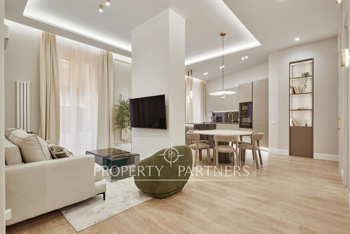 Sala de estar de Apartamento en venta en  Madrid Capital con Aire acondicionado, Calefacción y Amueblado