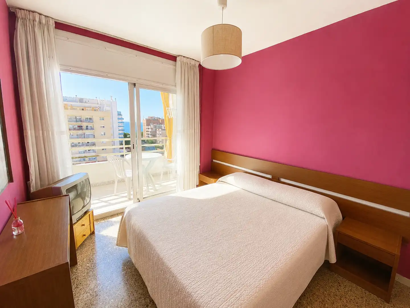 Habitación de Apartamento en venta en Calella con Balcón y Alarma