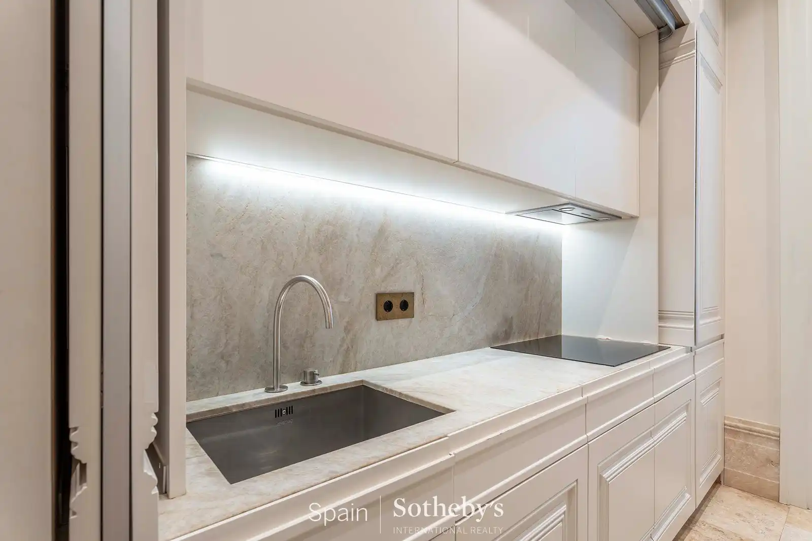 Apartamento con ascensor en venta en Glorieta de Bilbao, imagen 9