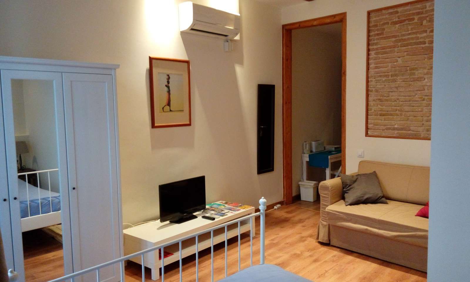 Study to share in El Raval