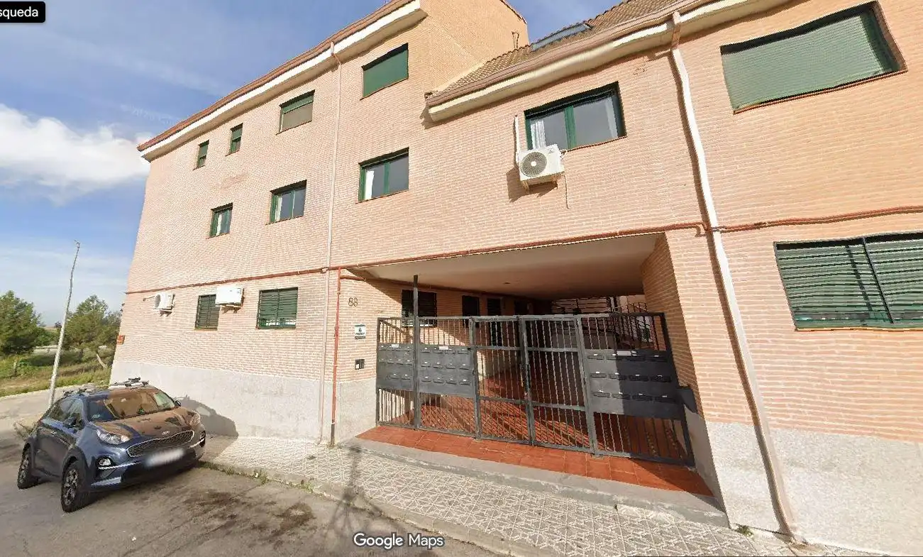 Vista exterior de Piso en venta en Valmojado