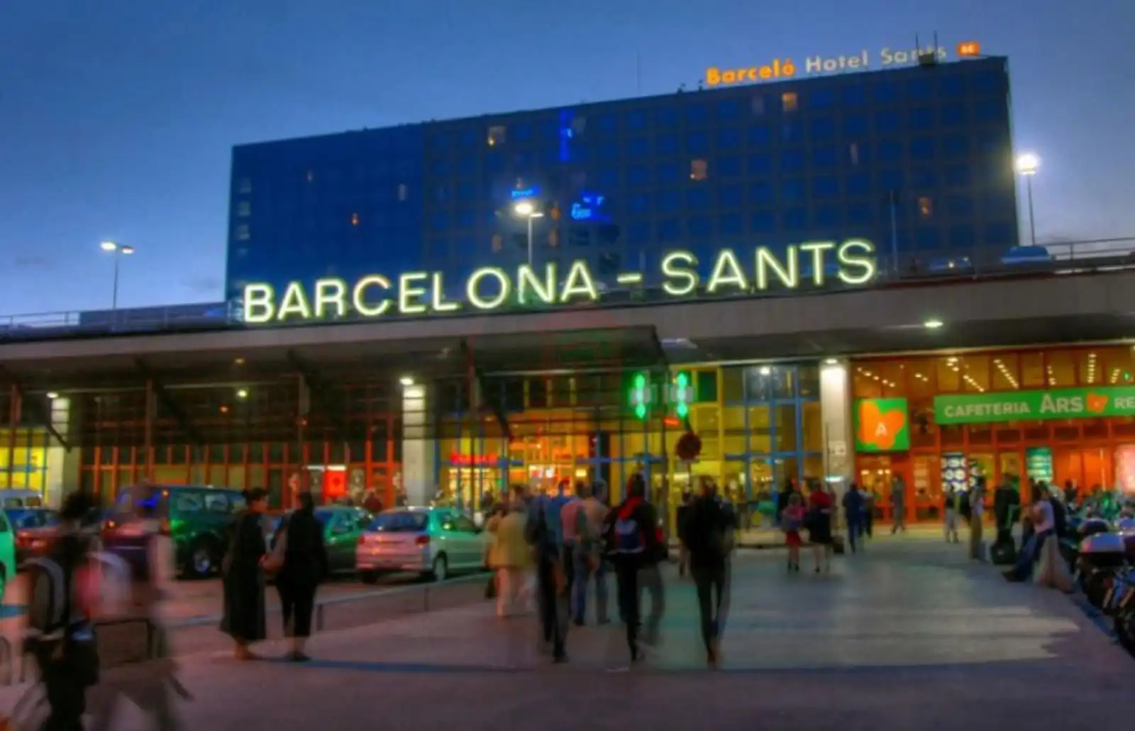 Außenansicht von Gebäude zum Verkauf in Barcelona