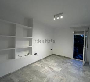 Foto 2 de Dúplex de alquiler en Calle Panorama, 10, Cerrado de Calderón - Hacienda Paredes, Málaga Capital