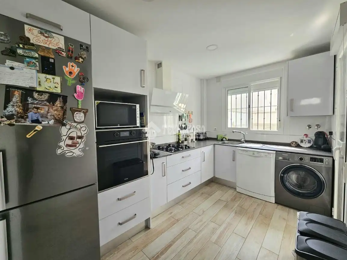 Kitchen of Detached homes for sale in Almensilla