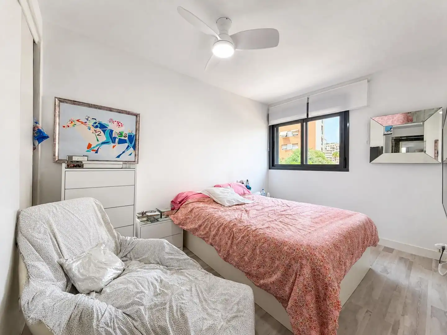 Habitación de Piso en venta en Alicante / Alacant con Aire acondicionado, Calefacción y Amueblado