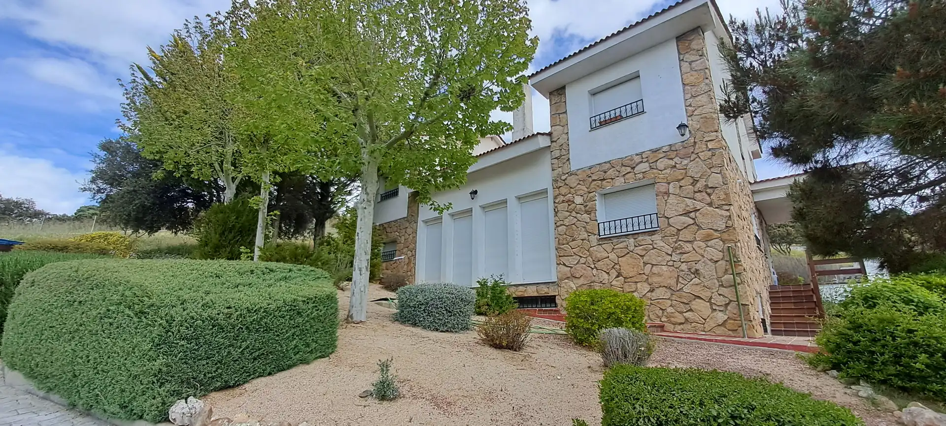 Vista exterior de Casa o chalet en venta en Maello con Calefacción, Jardín privado y Trastero
