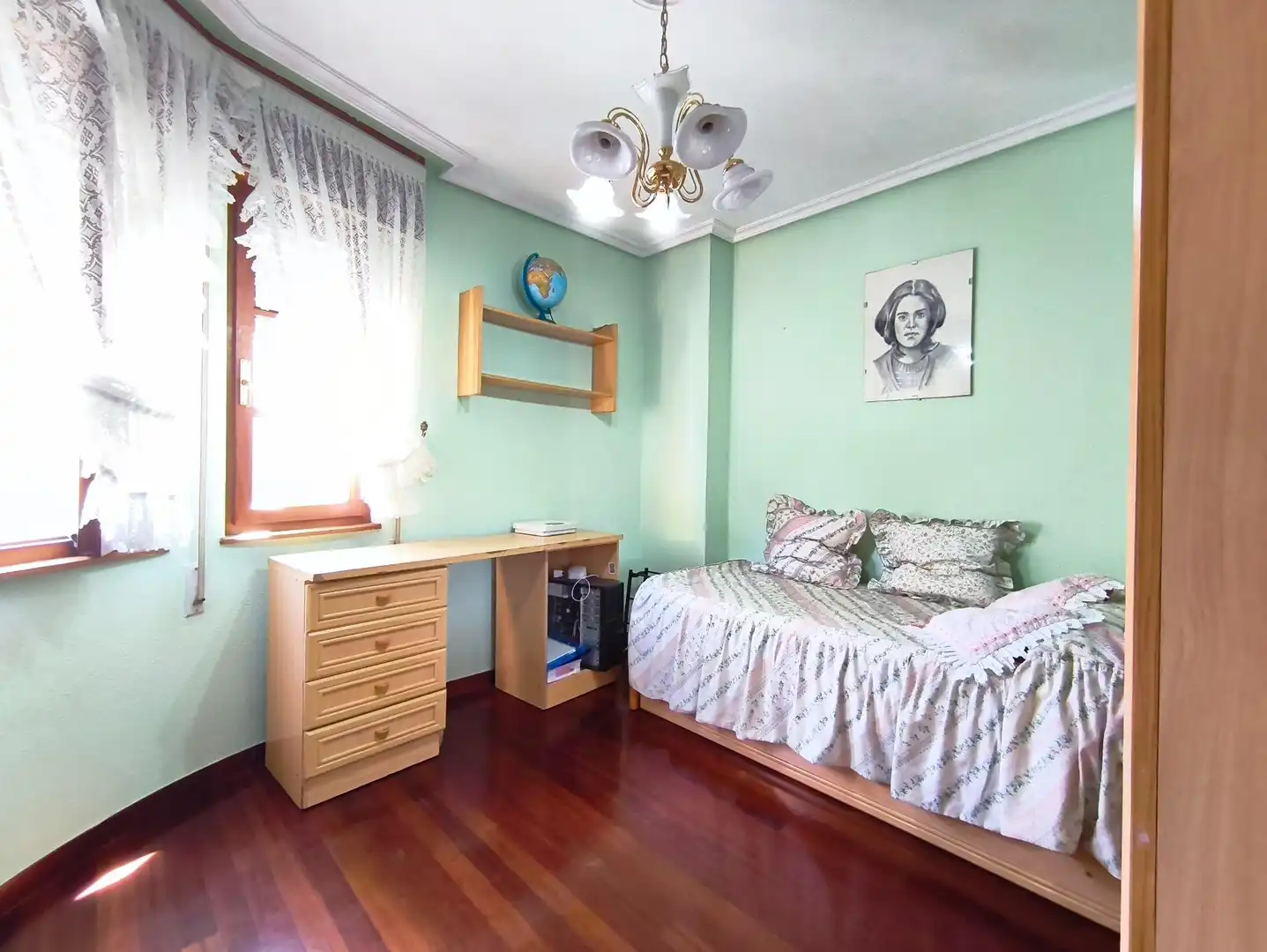 Habitación de Casa adosada en venta en Castañeda con Calefacción, Jardín privado y Terraza