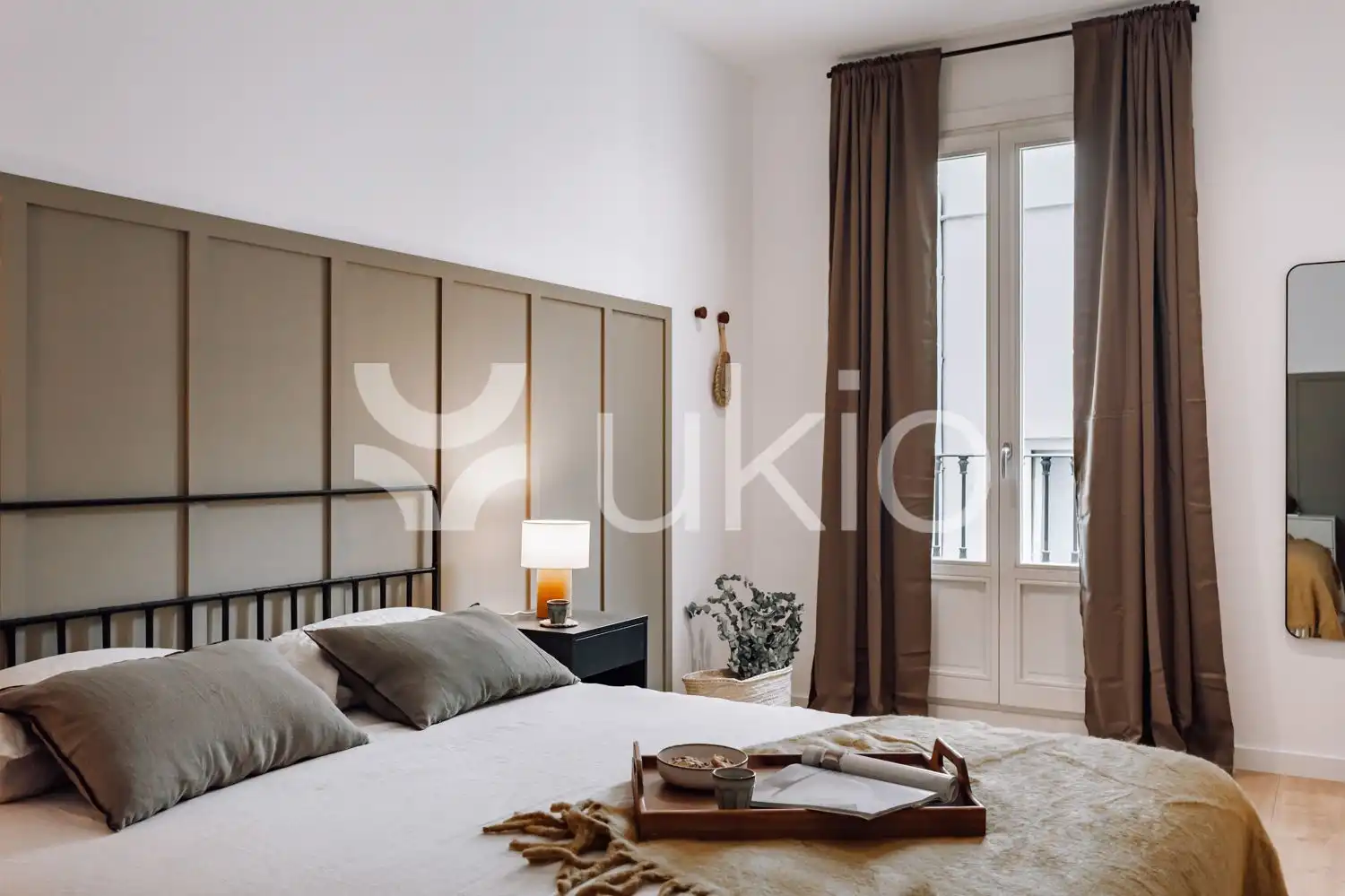 Schlafzimmer von Wohnungen zur Miete in Barcelona mit Klimaanlage, Heizung und Terrasse