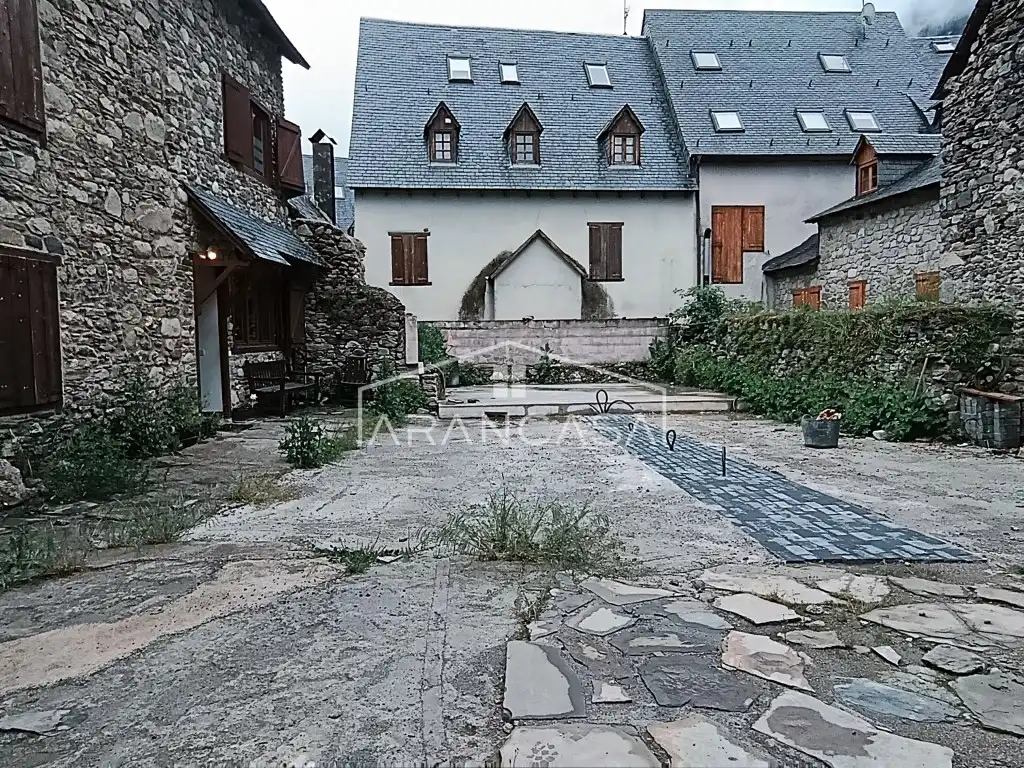 Vista exterior de Casa o chalet en venta en Vielha e Mijaran