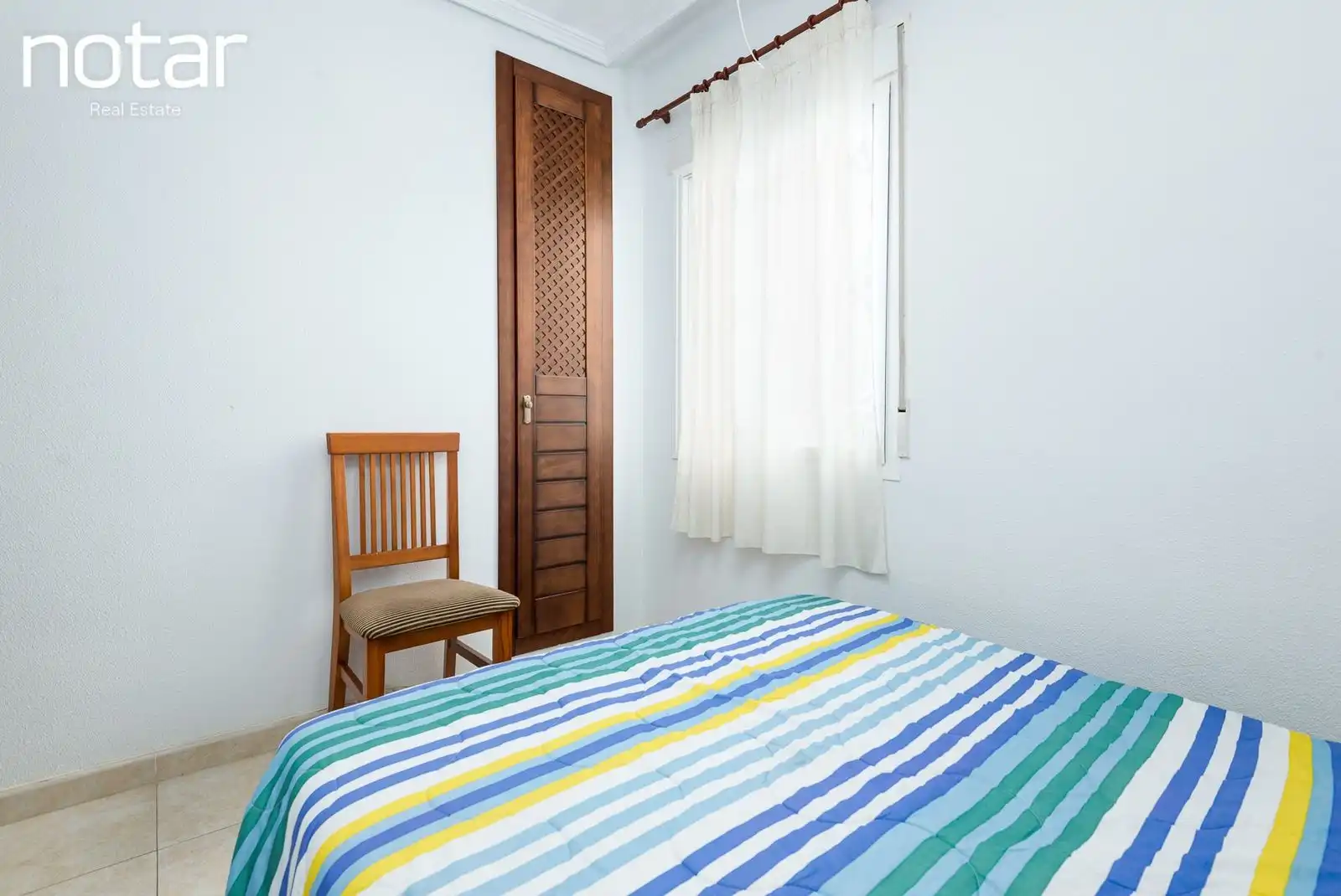Schlafzimmer von Wohnungen zum Verkauf in Torrevieja mit Privatgarten, Terrasse und Gemeinschaftspool