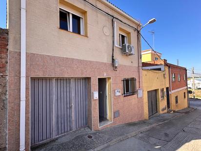 Exterior view of Single-family semi-detached for sale in Valladolid Capital  with Air Conditioner, Heating and Parquet flooring