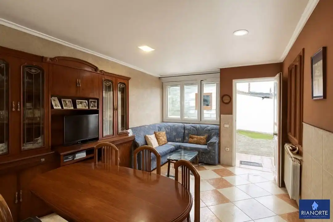 Sala de estar de Casa o chalet en venta en Gijón  con Calefacción, Trastero y Amueblado