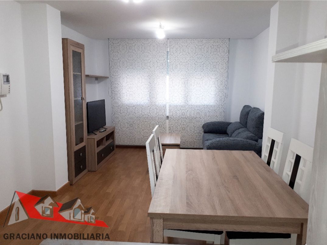 Sala de estar de Apartamento en venta en  Albacete Capital con Calefacción y Amueblado