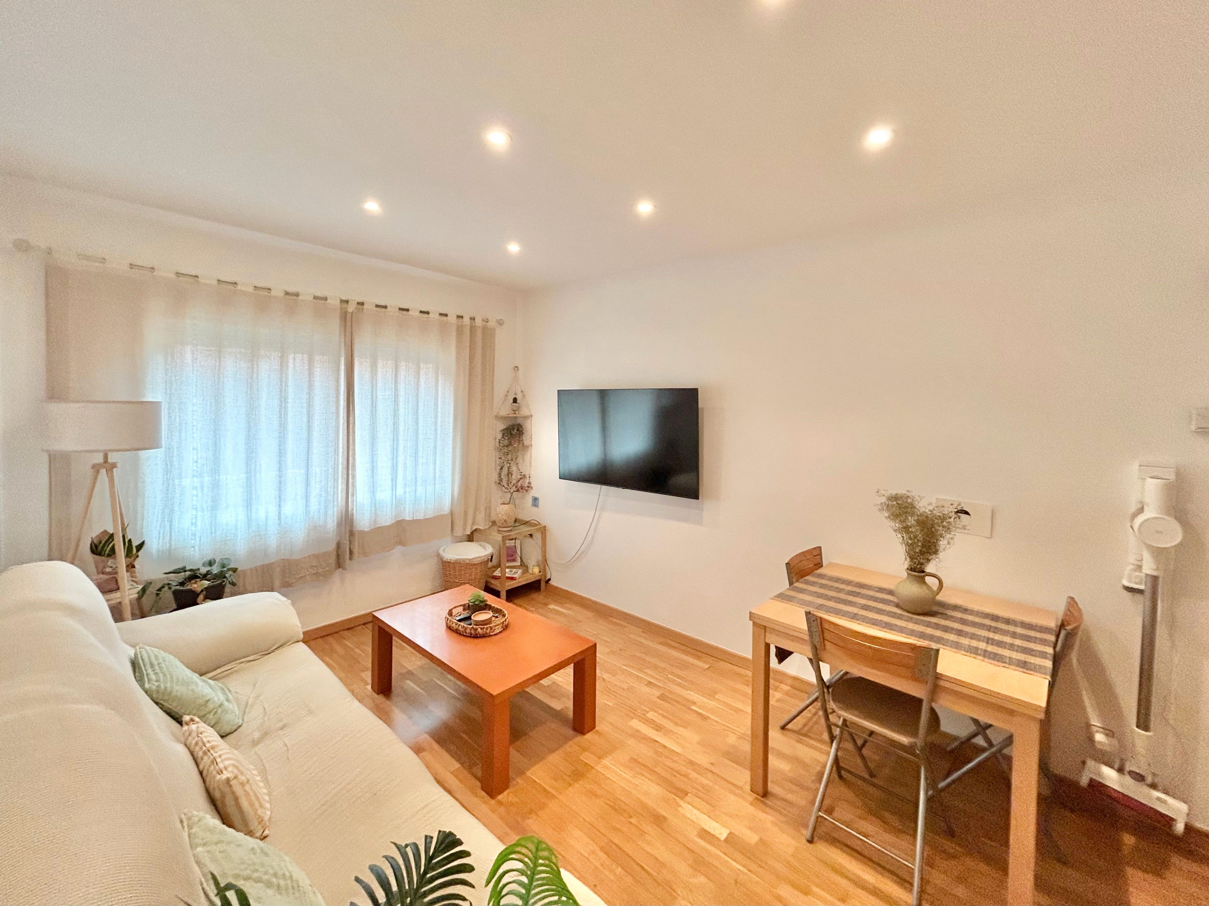 Living room of Flat for sale in  Barcelona Capital