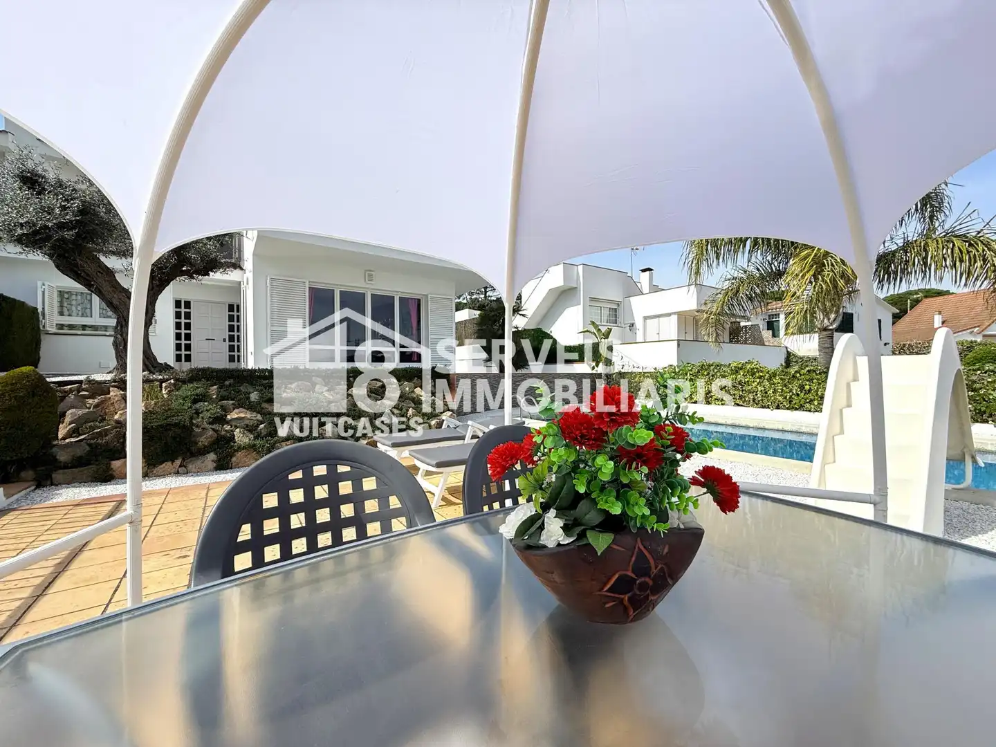 Vista exterior de Casa adosada en venta en Sant Pol de Mar con Calefacción, Jardín privado y Terraza